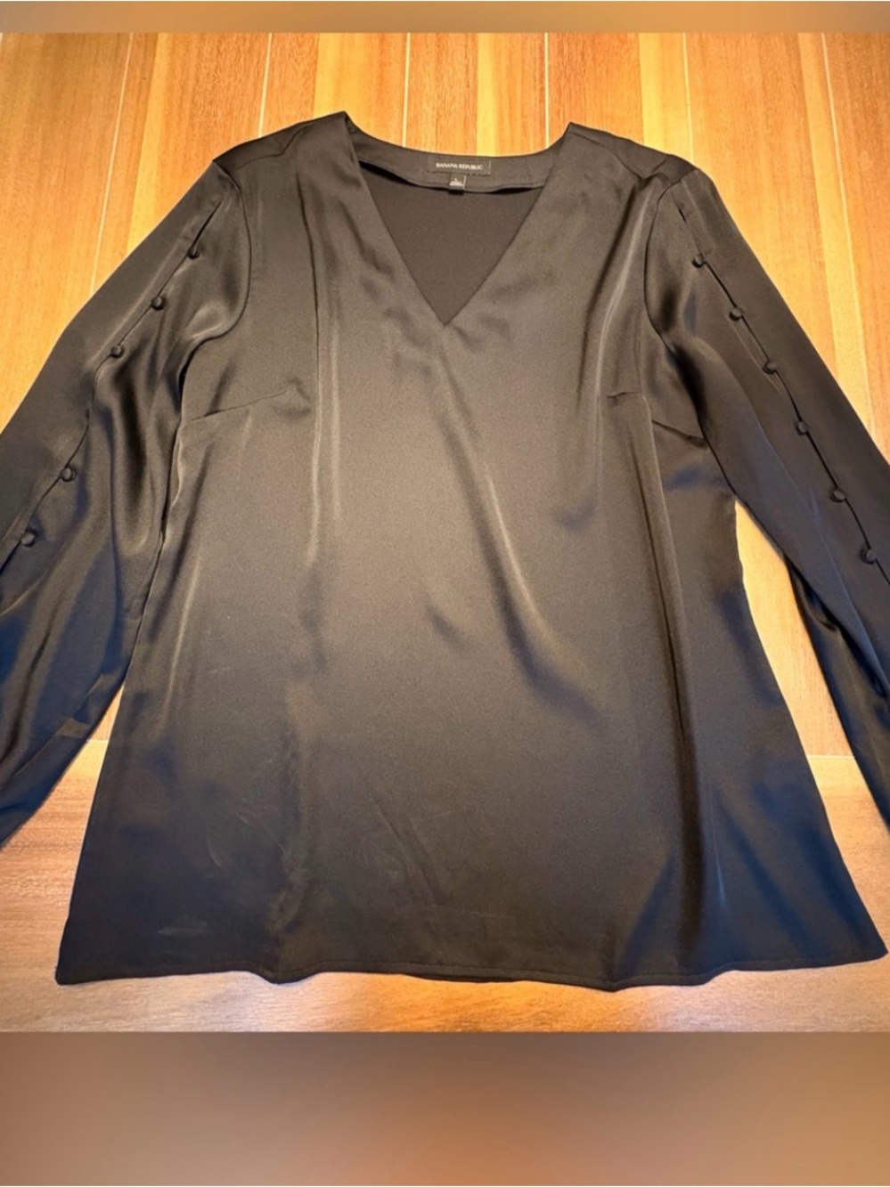 Banana republic Black V-Neck Long Sleeve Button-Trim Top